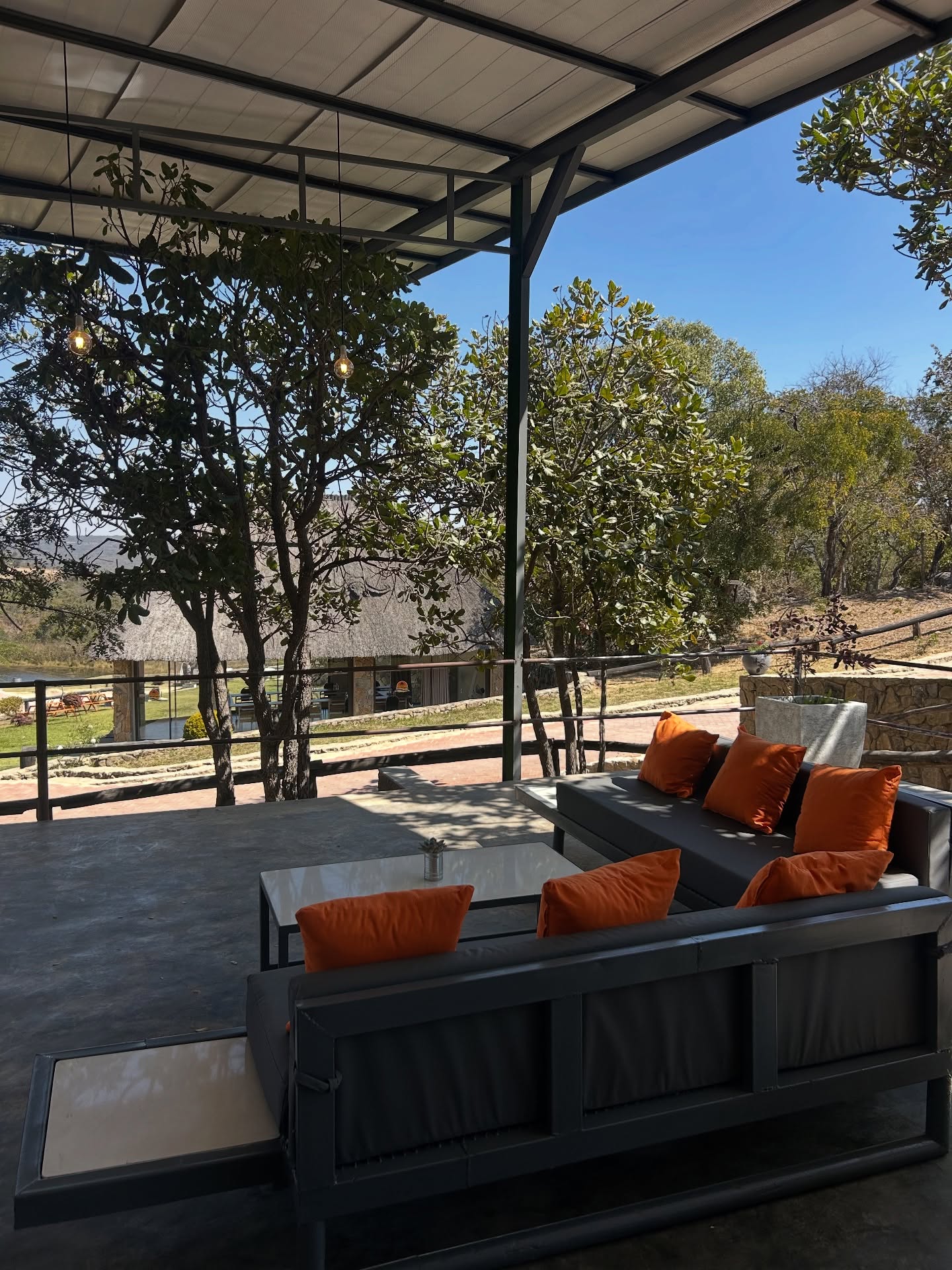 Pakanaka outdoor lounge